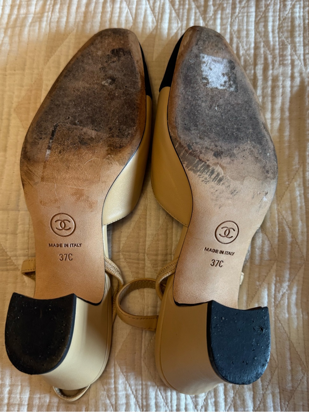Chanel Goatskin Grosgrain Cap Toe Sling back Heel Two Tone Beige Black Sz 37 - Picture 11 of 11